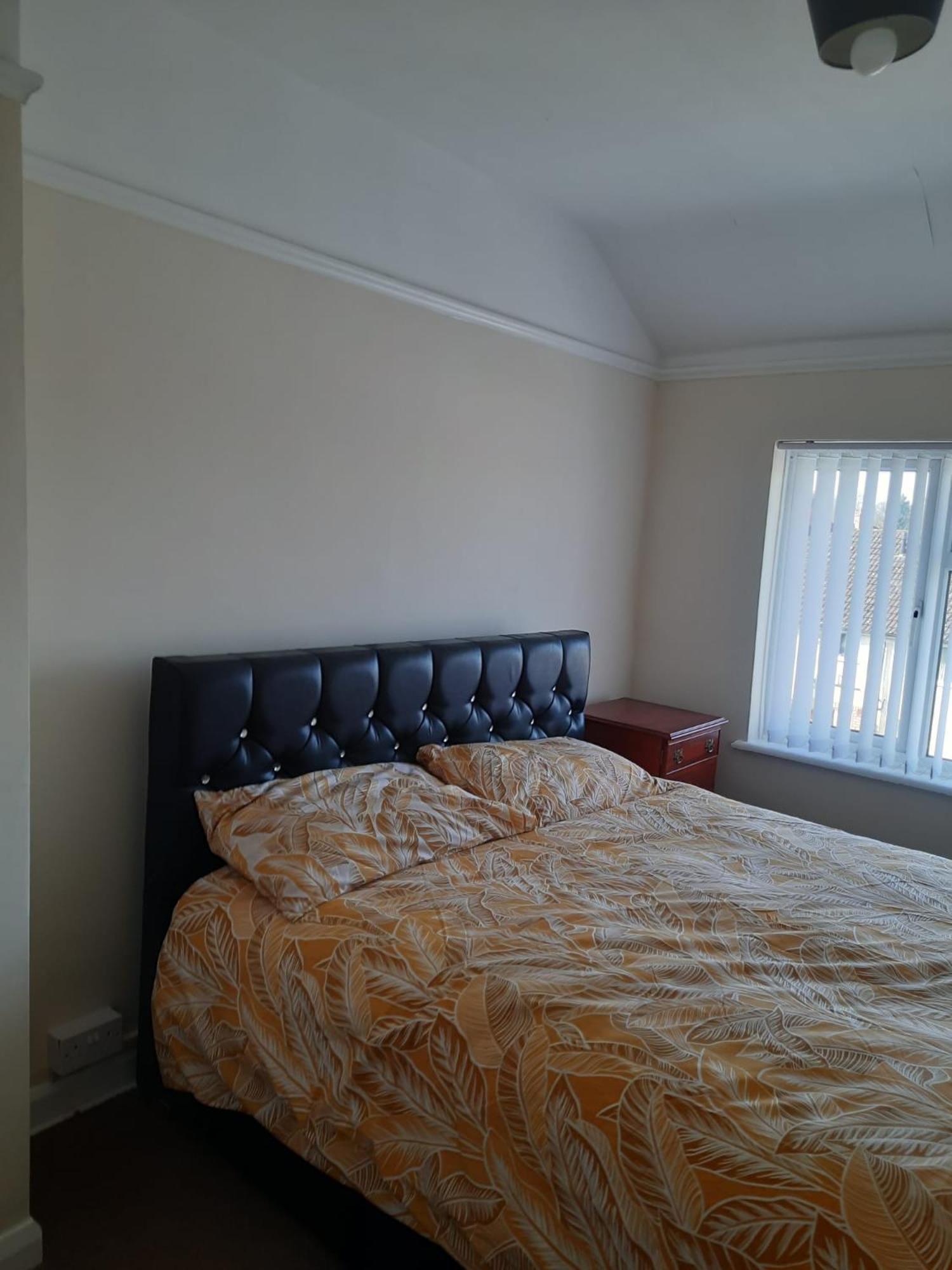 Entire Three Bedroom House In Birmingham Esterno foto