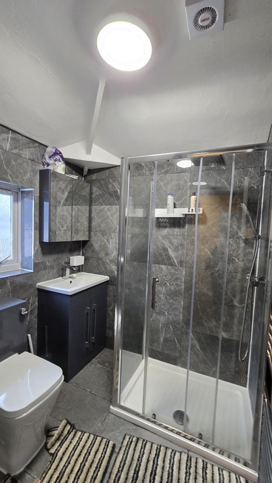 Entire Three Bedroom House In Birmingham Esterno foto